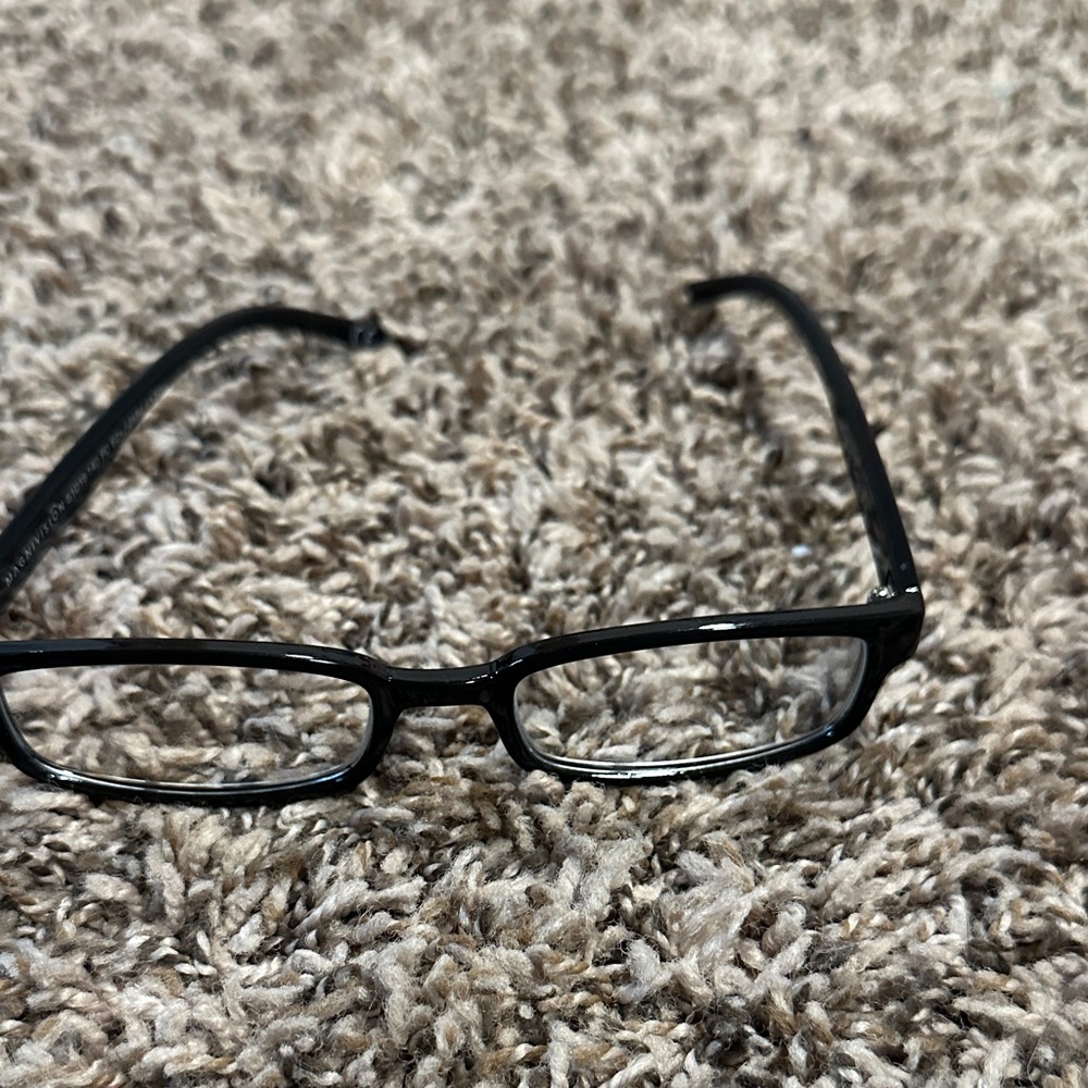 Elegant Black Eyeglasses